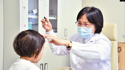 为群众提供高质量眼科医疗服务