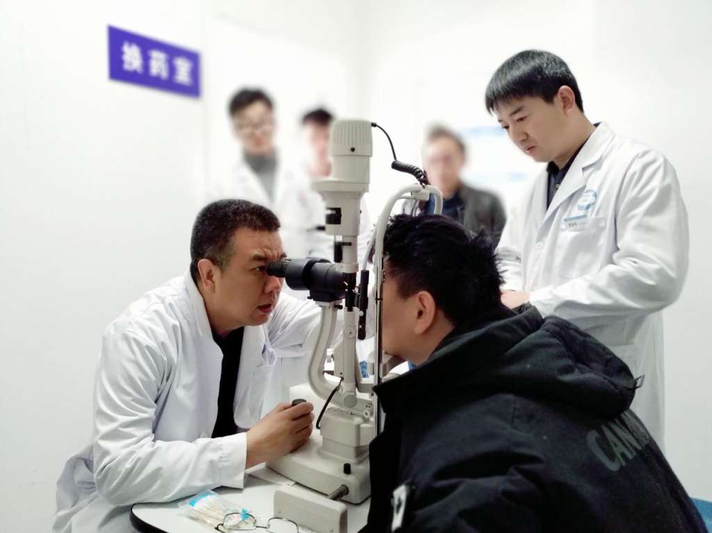 尖峰眼科:中国百强名医、白内障眼科专家刘保松坐诊日
