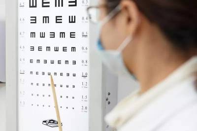 10年模糊视界,1次手术,助81岁老先生重见光明