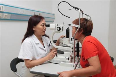 爱与光明同在--记烟台毓璜顶医院眼科主任李元彬团队