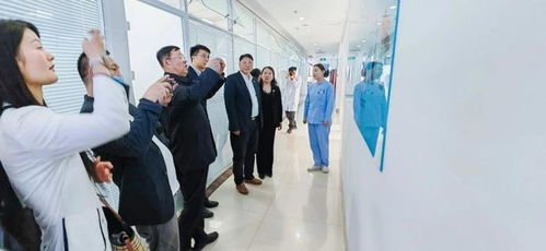 朝聚眼科老视矫正中心正式启动 求新求变谱新篇，验光配镜服务再升级