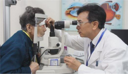 爱尔眼科健康扶贫项目助力脱贫攻坚，荣获重庆慈善奖