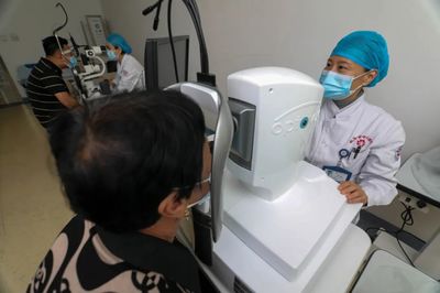 妙手匠心 还患者清晰视界——走进威海市中心医院眼科